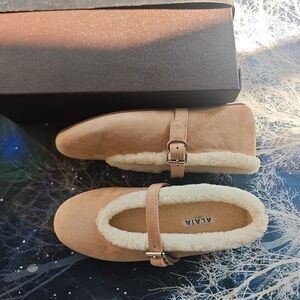 Alaia Ballet Flats with Fleece Lining